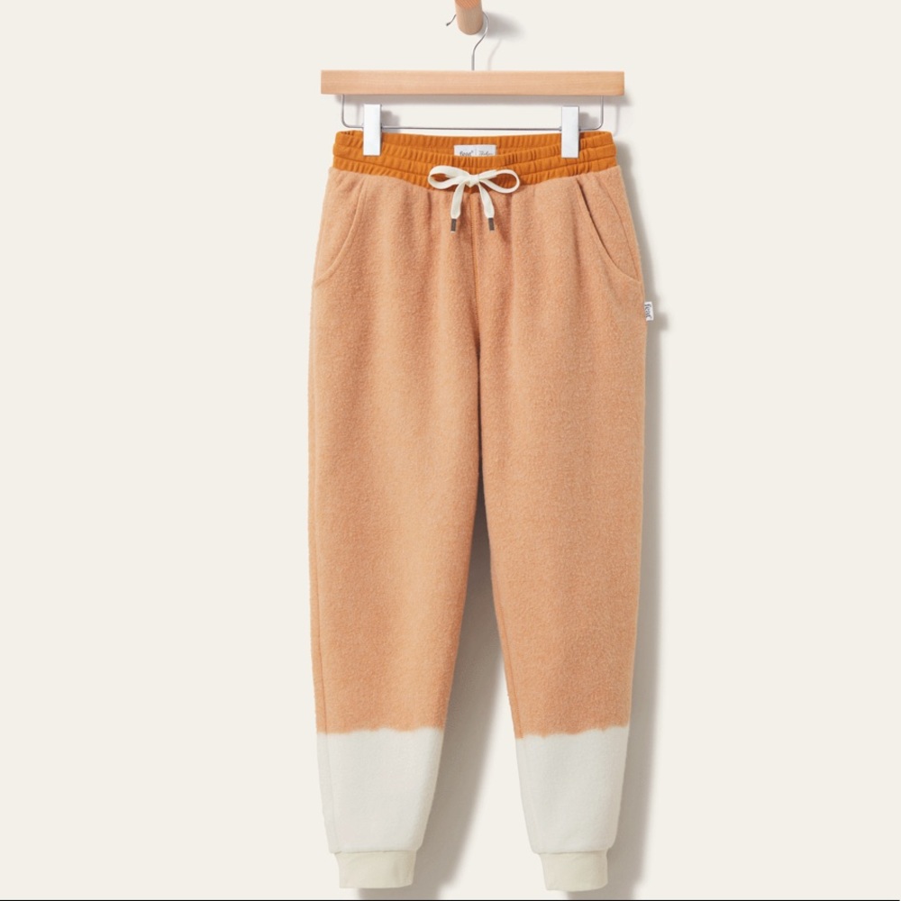 FEAT Helen Owen x feat Jogger